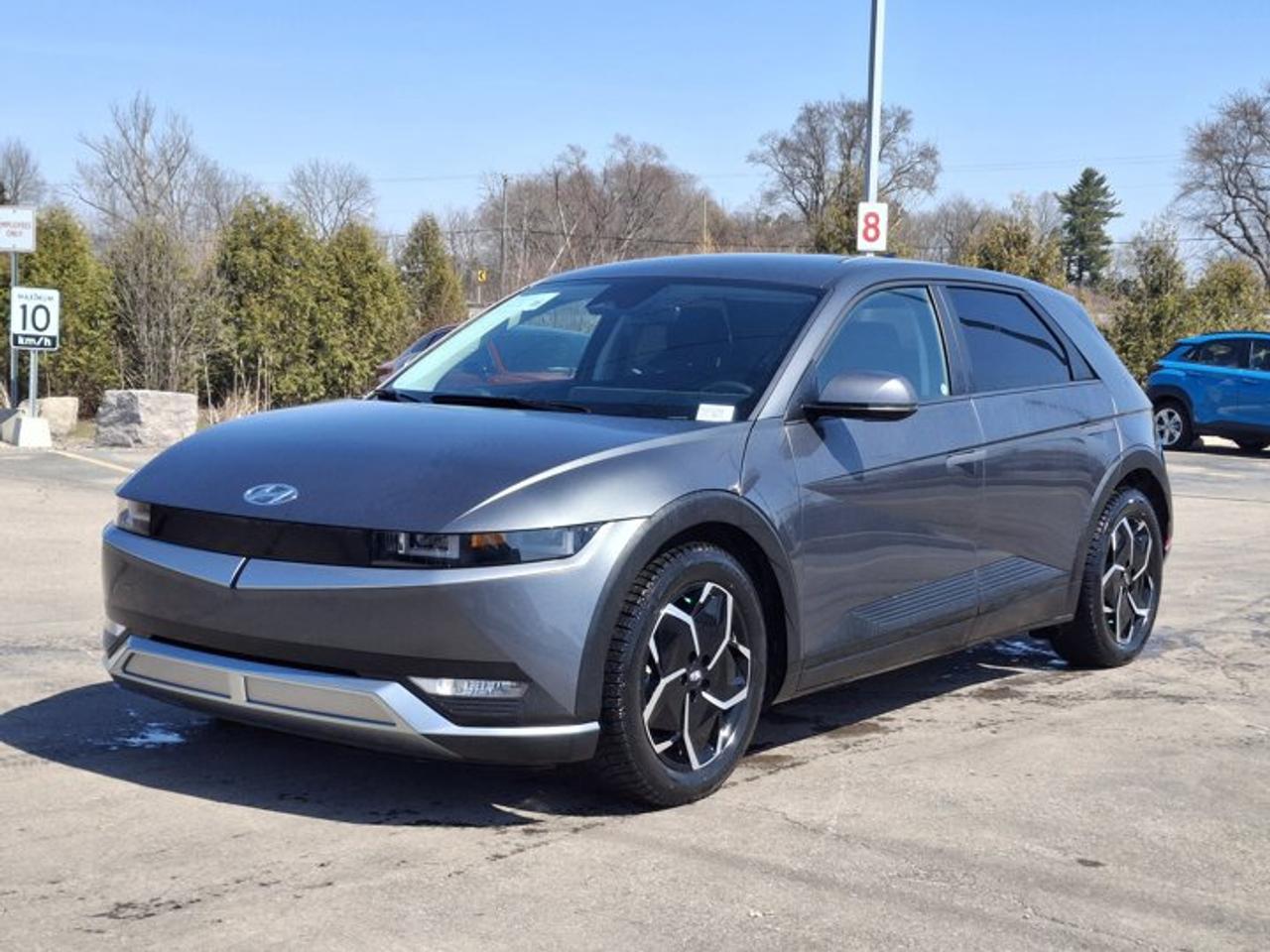 2023 Hyundai IONIQ 5 Preferred Long Range | Nav | Heated Wheel + Seats | Adaptive Cruise | CarPlay + Android | and More ! Photo0