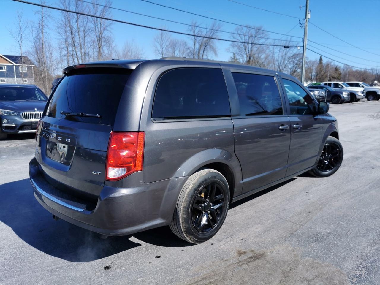 2020 Dodge Grand Caravan GT Photo4