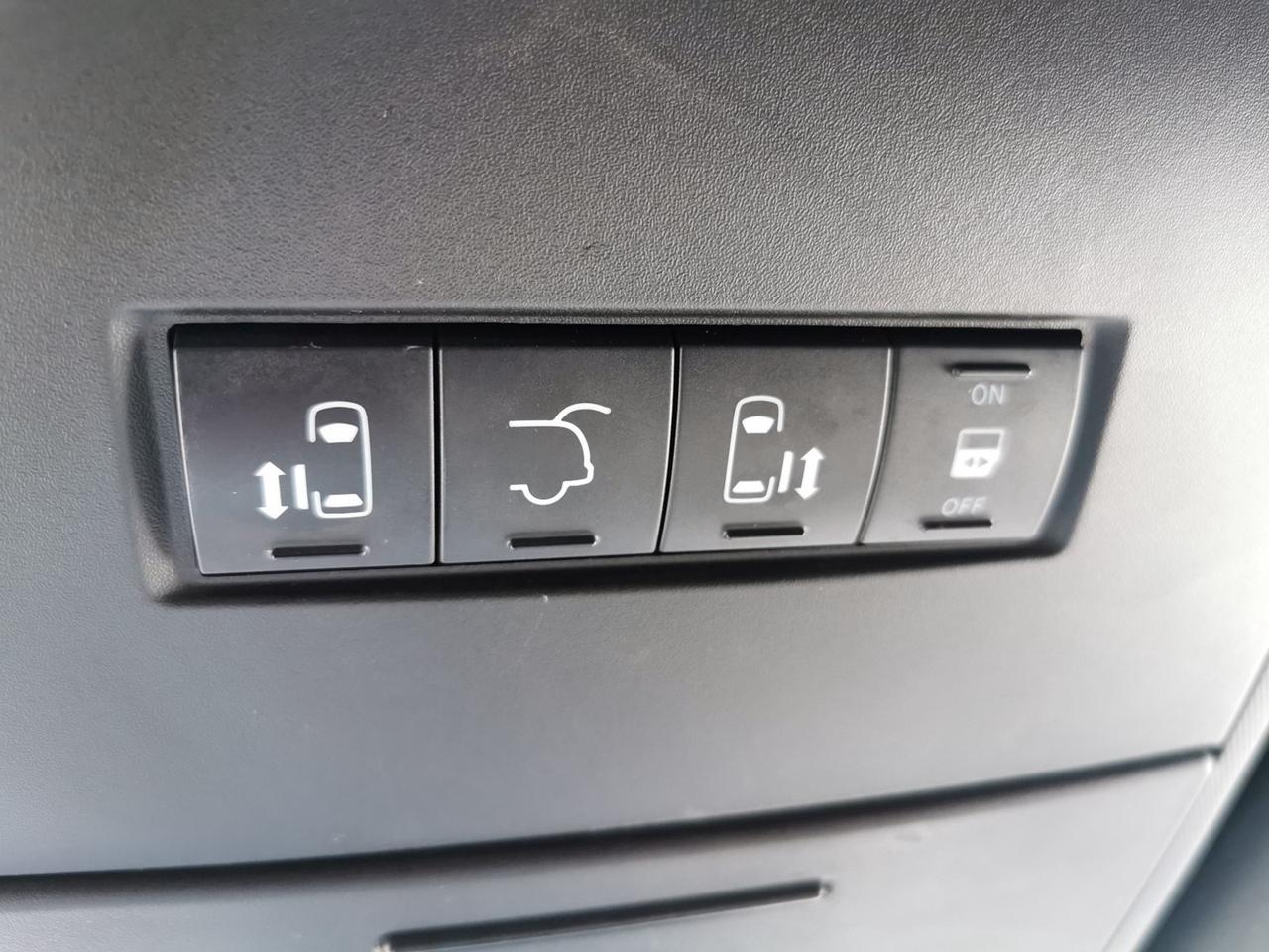 2020 Dodge Grand Caravan GT Photo