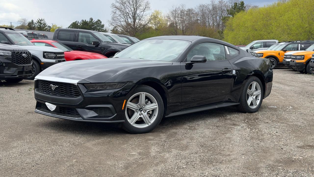 2026 Ford Mustang EcoBoost Fastback Photo