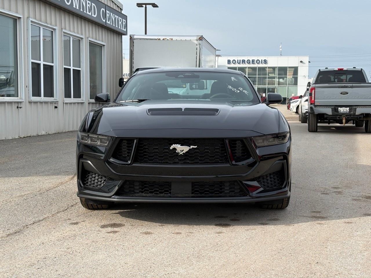 2026 Ford Mustang GT Fastback Photo2