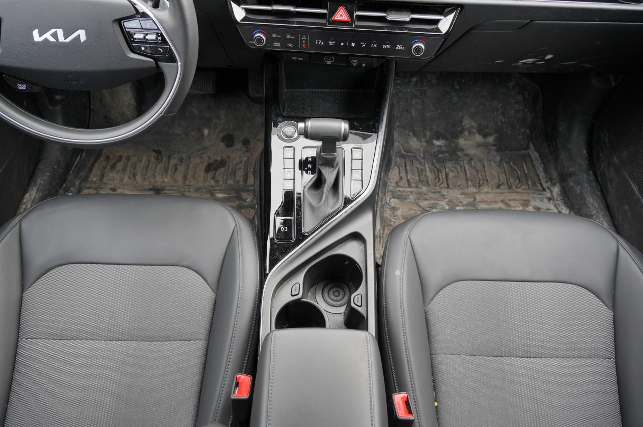 2024 Kia NIRO EX FWD Photo