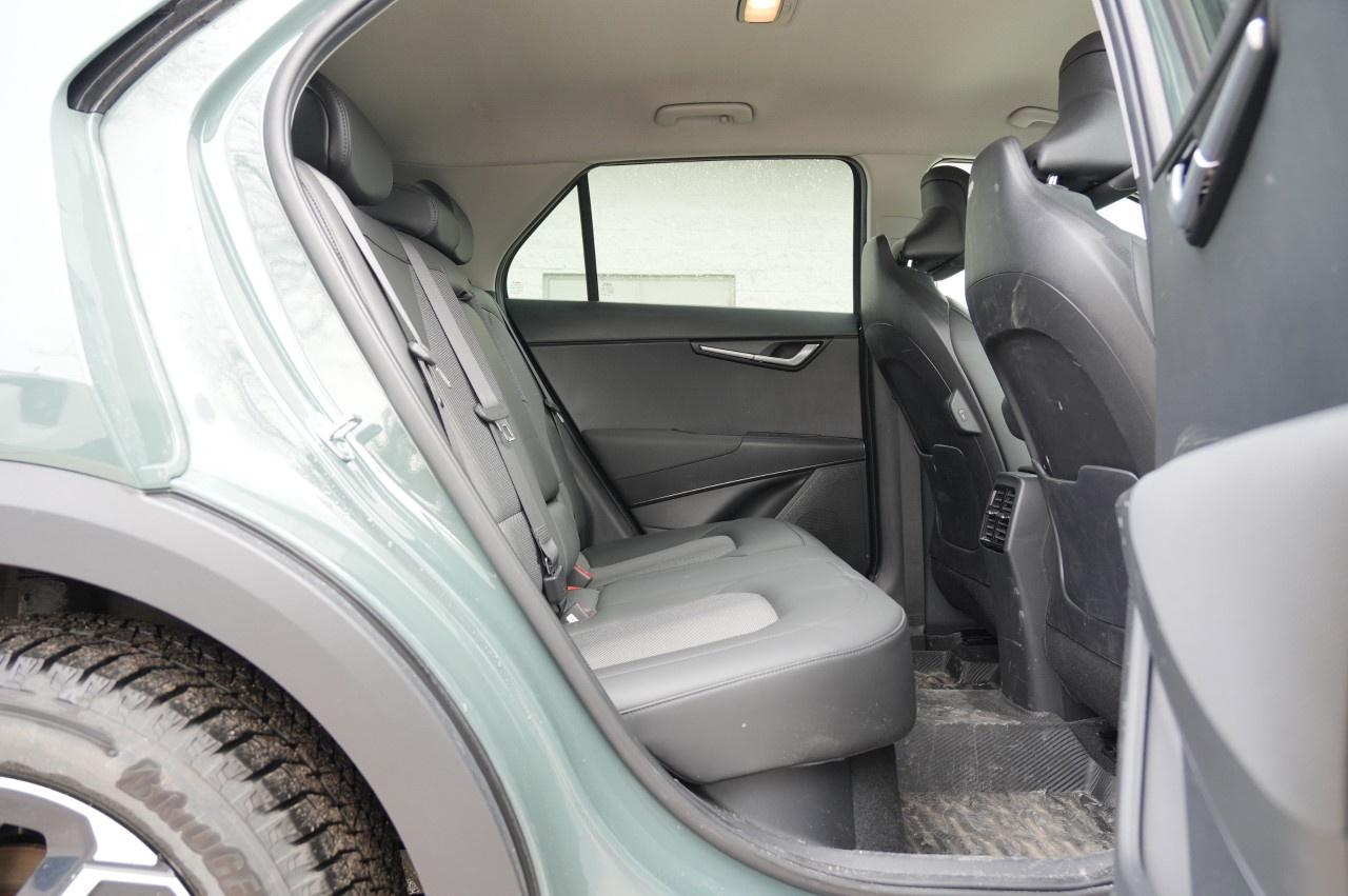 2024 Kia NIRO EX FWD Photo