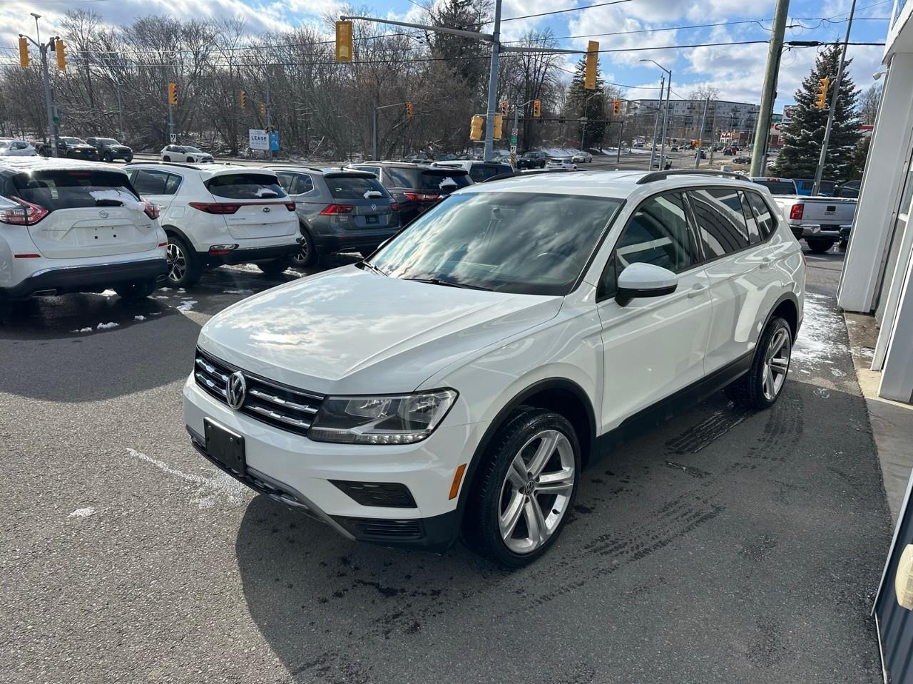 2019 Volkswagen Tiguan Trendline Photo3