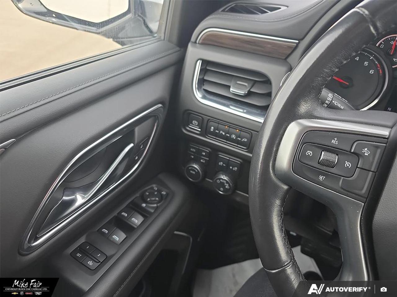 2021 Chevrolet Tahoe LT ONE OWNER! 10.2 Inch Infotainment Screen, 6 Speaker Audio, Teen Driver Technology Photo