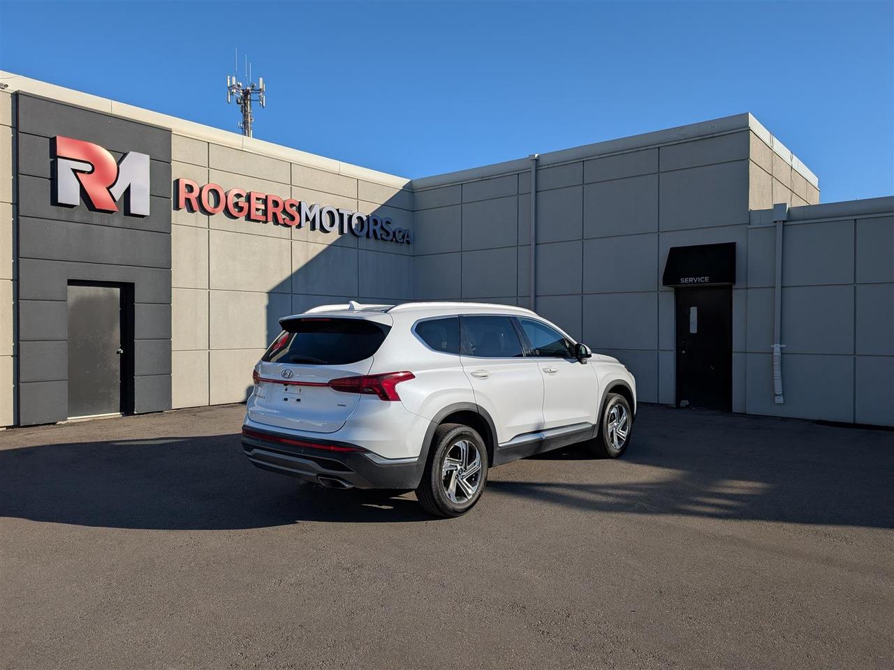 2022 Hyundai Santa Fe PREFERRED AWD - REVERSE CAM - TECH FEATS Photo4