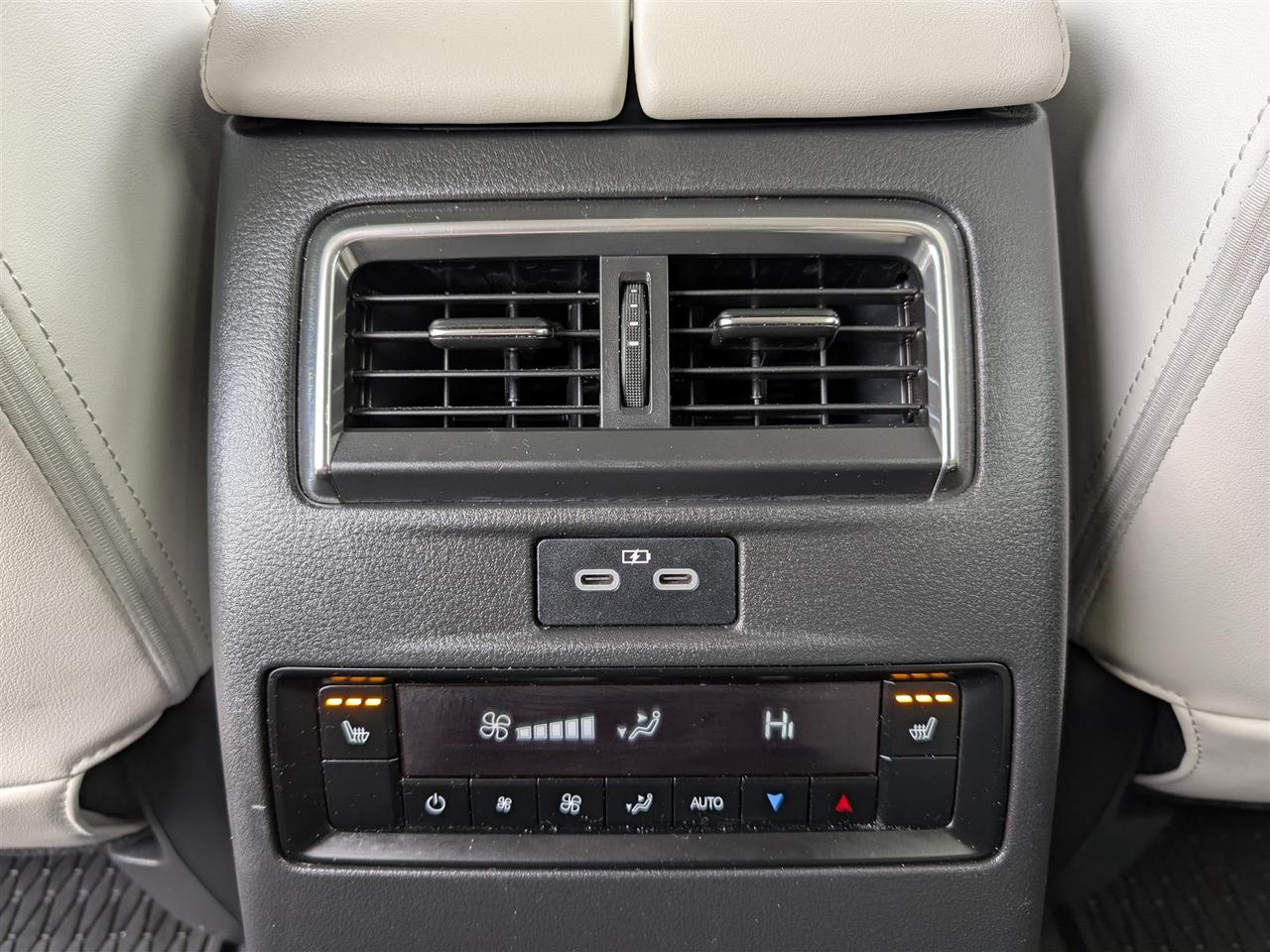 2024 Mazda CX-90 PHEV GT AWD - NAVI -  PANO ROOF - 7 PASS - 360 CAMERA Photo