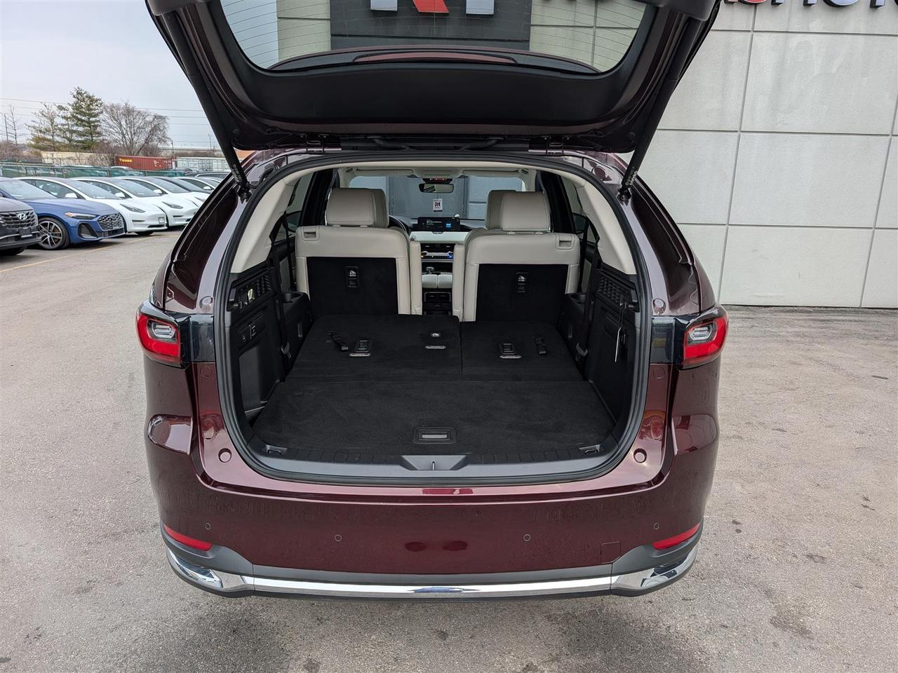 2024 Mazda CX-90 PHEV GT AWD - NAVI -  PANO ROOF - 7 PASS - 360 CAMERA Photo