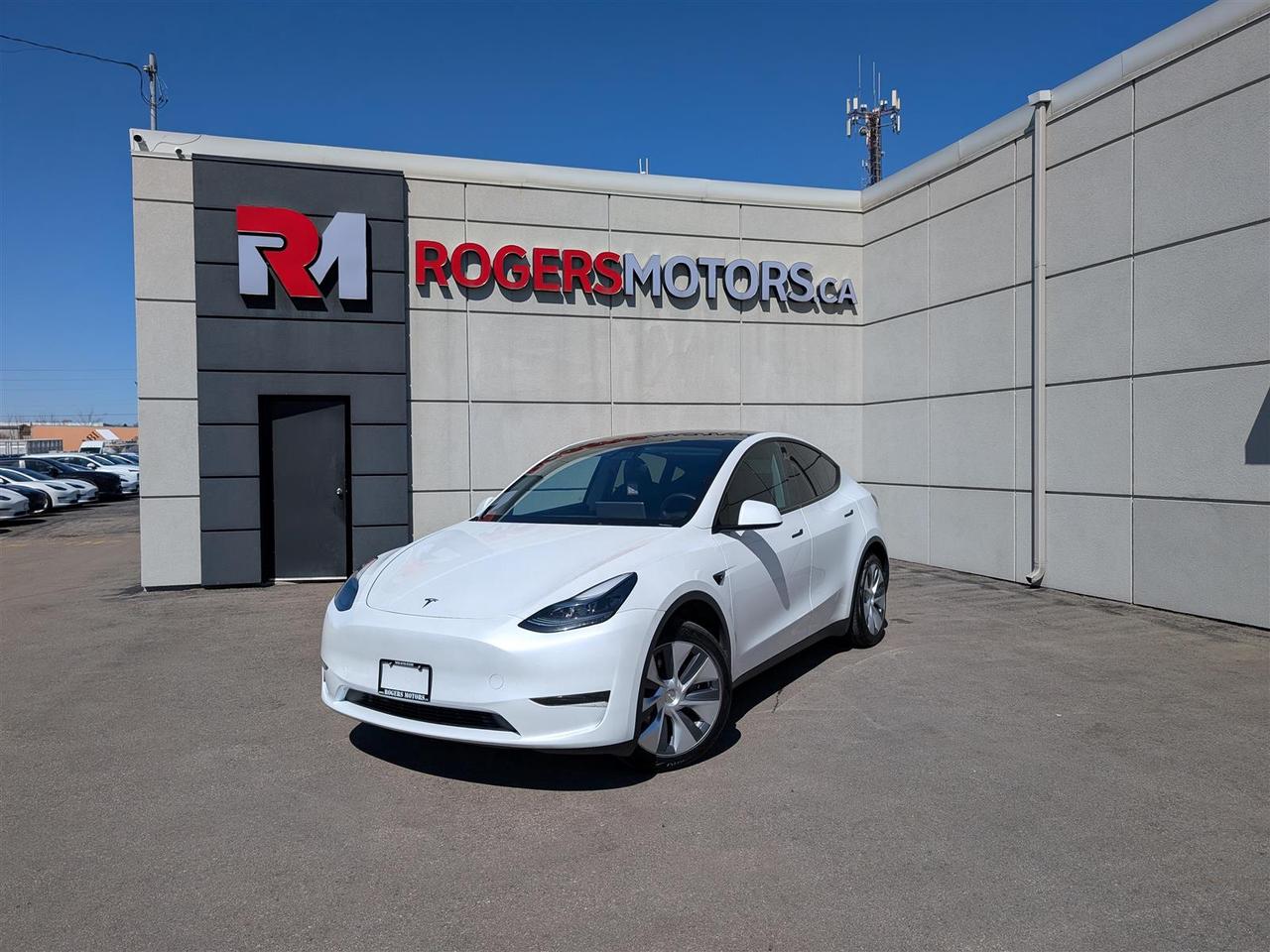 Used 2023 Tesla Model Y STANDARD for sale in Oakville, ON