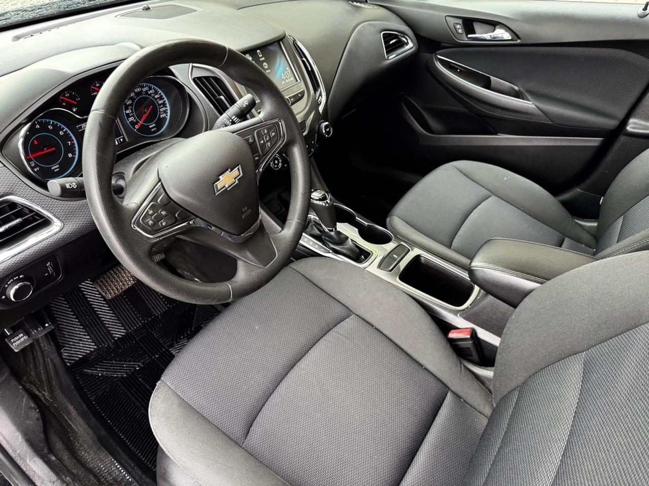 2016 Chevrolet Cruze LT - NO ACCIDENTS - ONE OWNER Photo