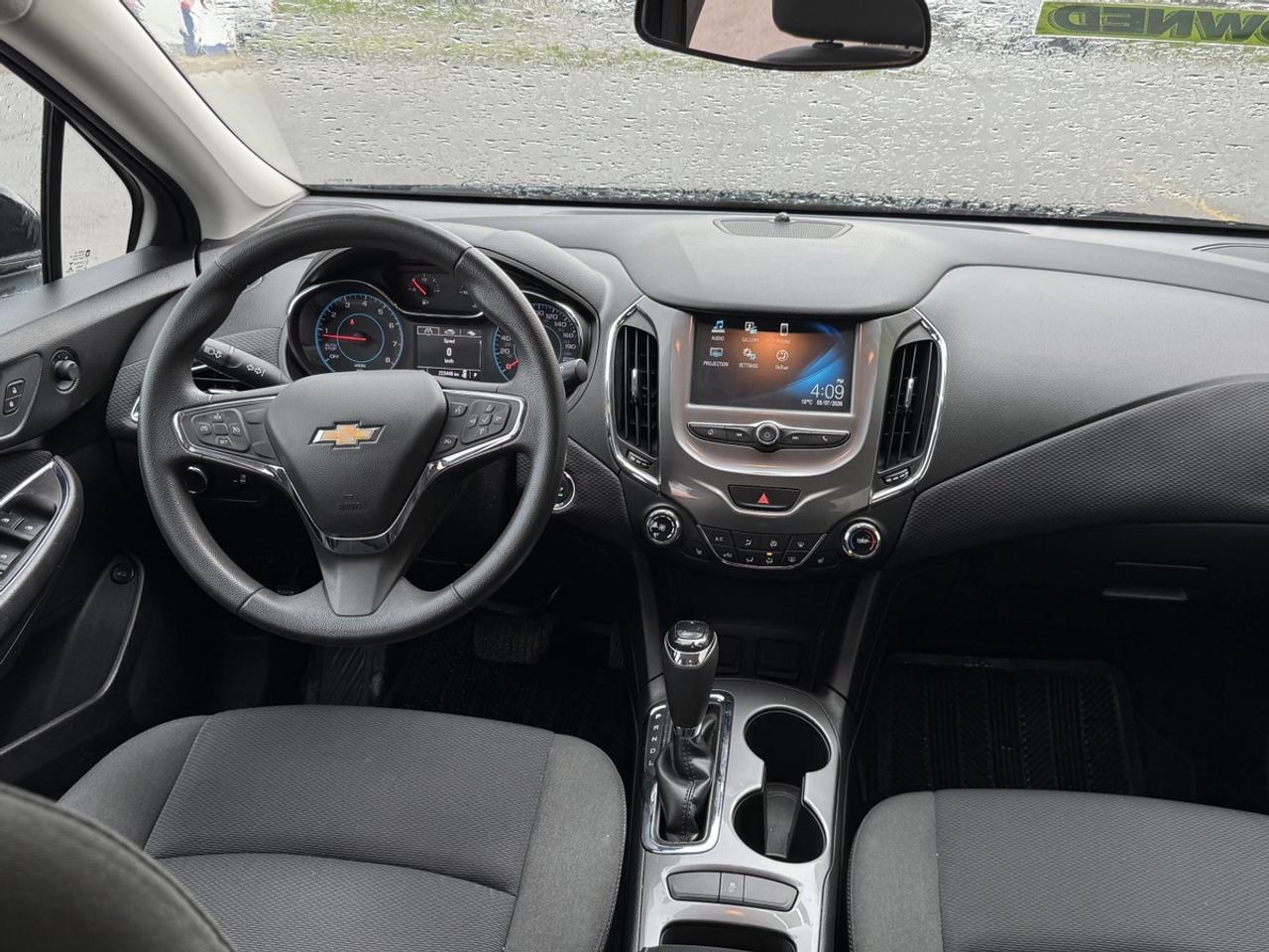 2016 Chevrolet Cruze LT - NO ACCIDENTS - ONE OWNER Photo