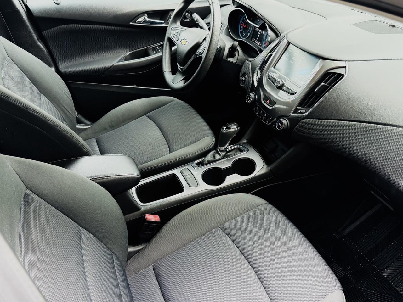 2016 Chevrolet Cruze LT - NO ACCIDENTS - ONE OWNER Photo