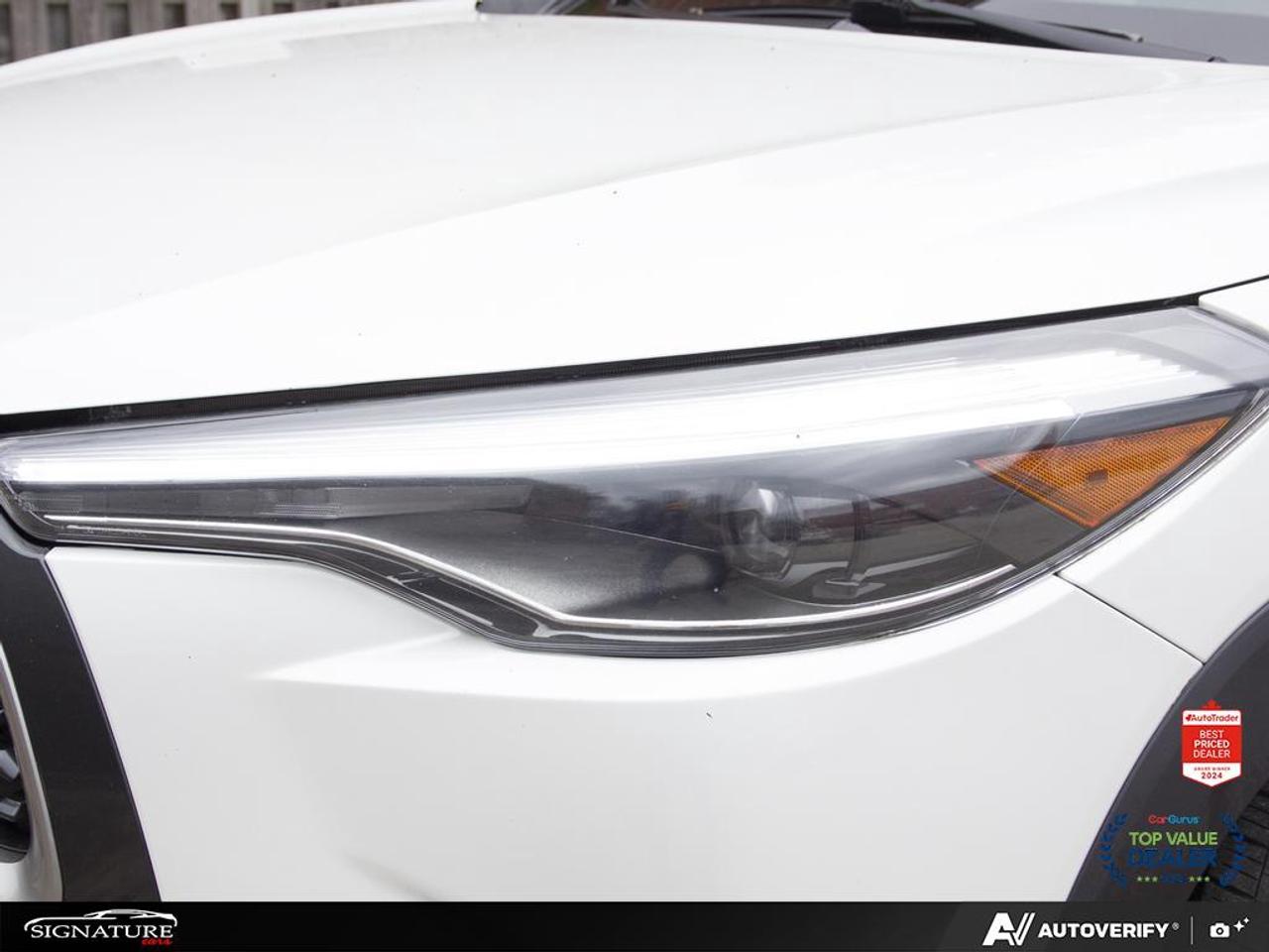 2022 Toyota Corolla Cross XLE AWD No Accident JBL Sunroof Leather Photo