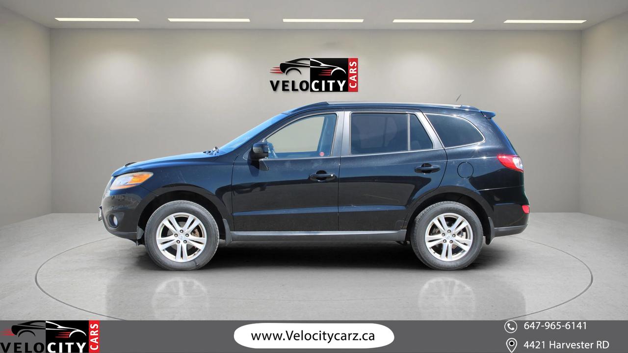 2011 Hyundai Santa Fe GLS Photo3