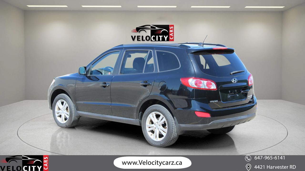 2011 Hyundai Santa Fe GLS Photo