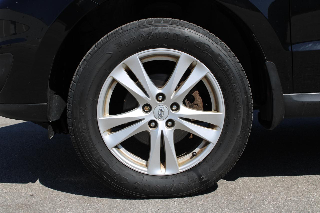 2011 Hyundai Santa Fe GLS Photo