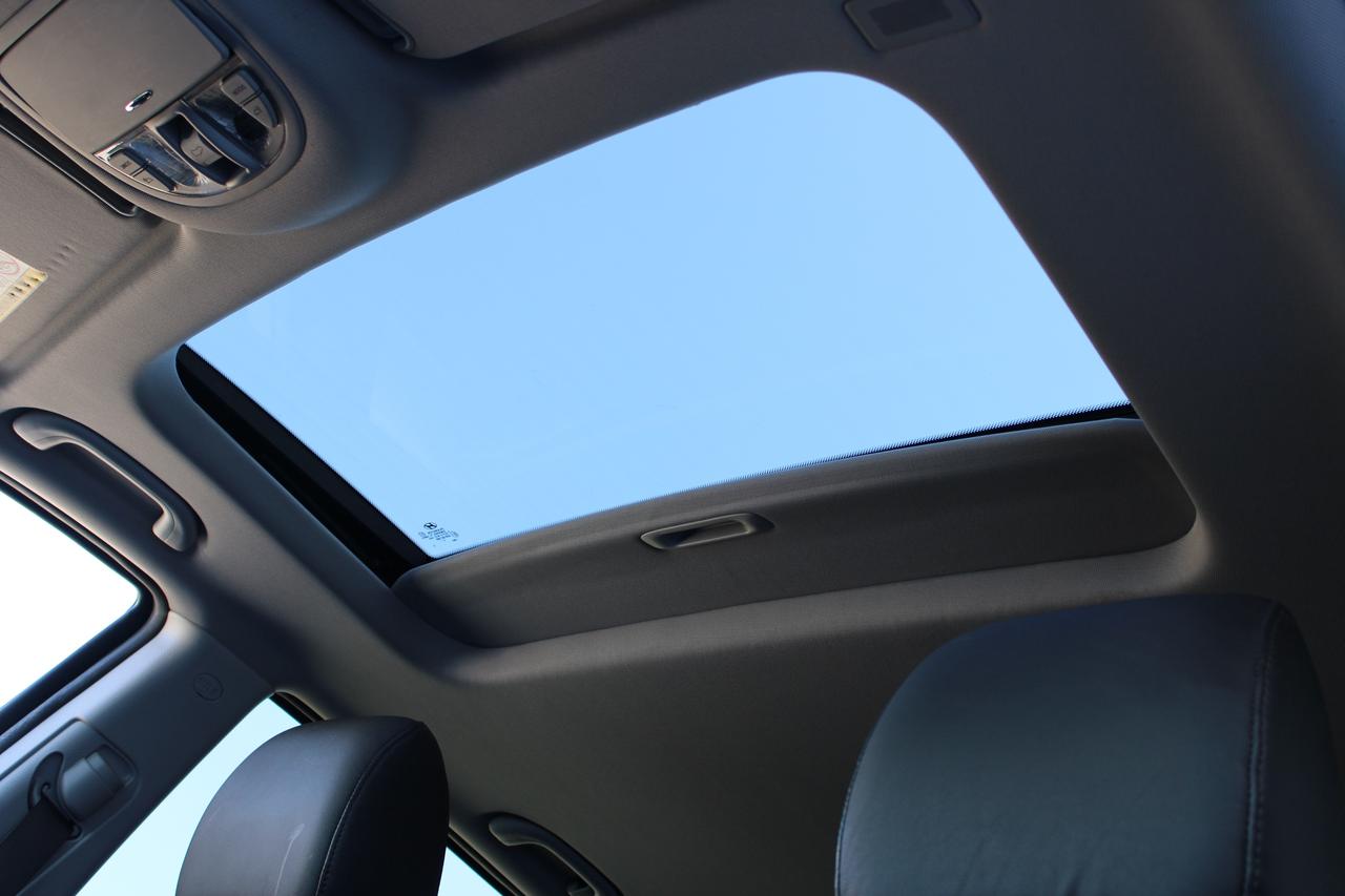 2011 Hyundai Santa Fe GLS Photo