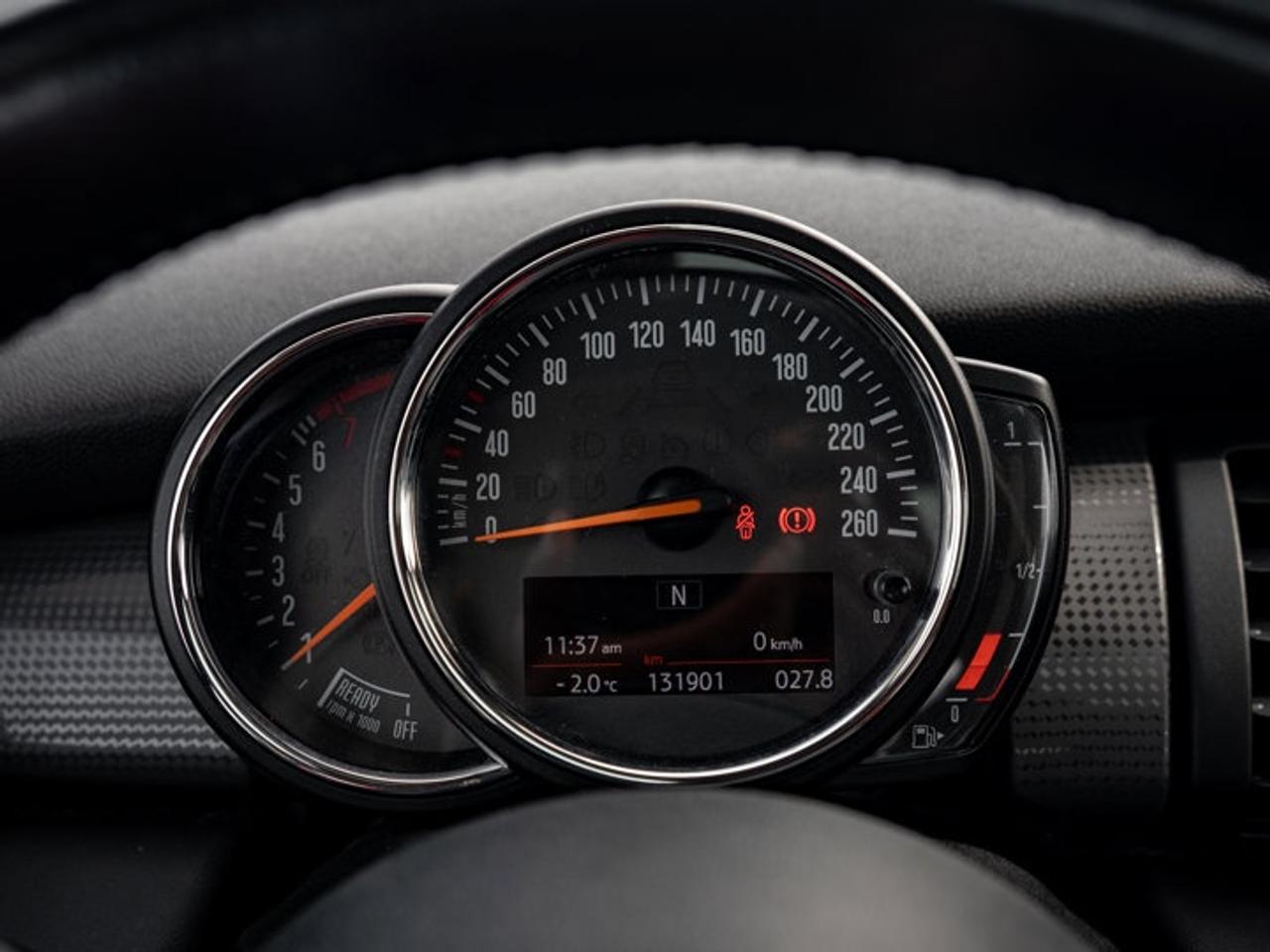 2019 MINI 3 Door Cooper Photo3