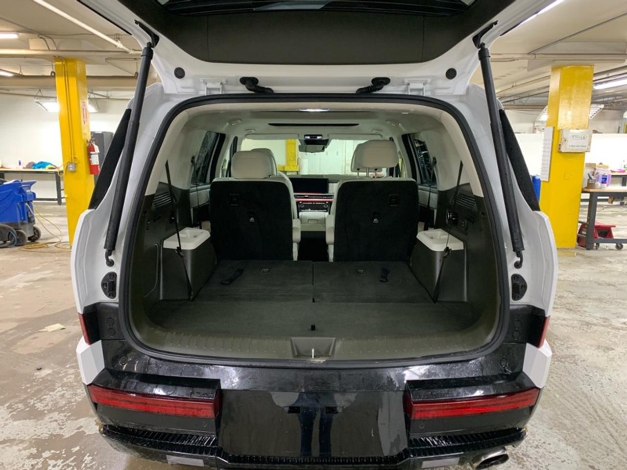 2025 Hyundai Santa Fe Ultimate Calligraphy AWD w/Beige Interior Photo