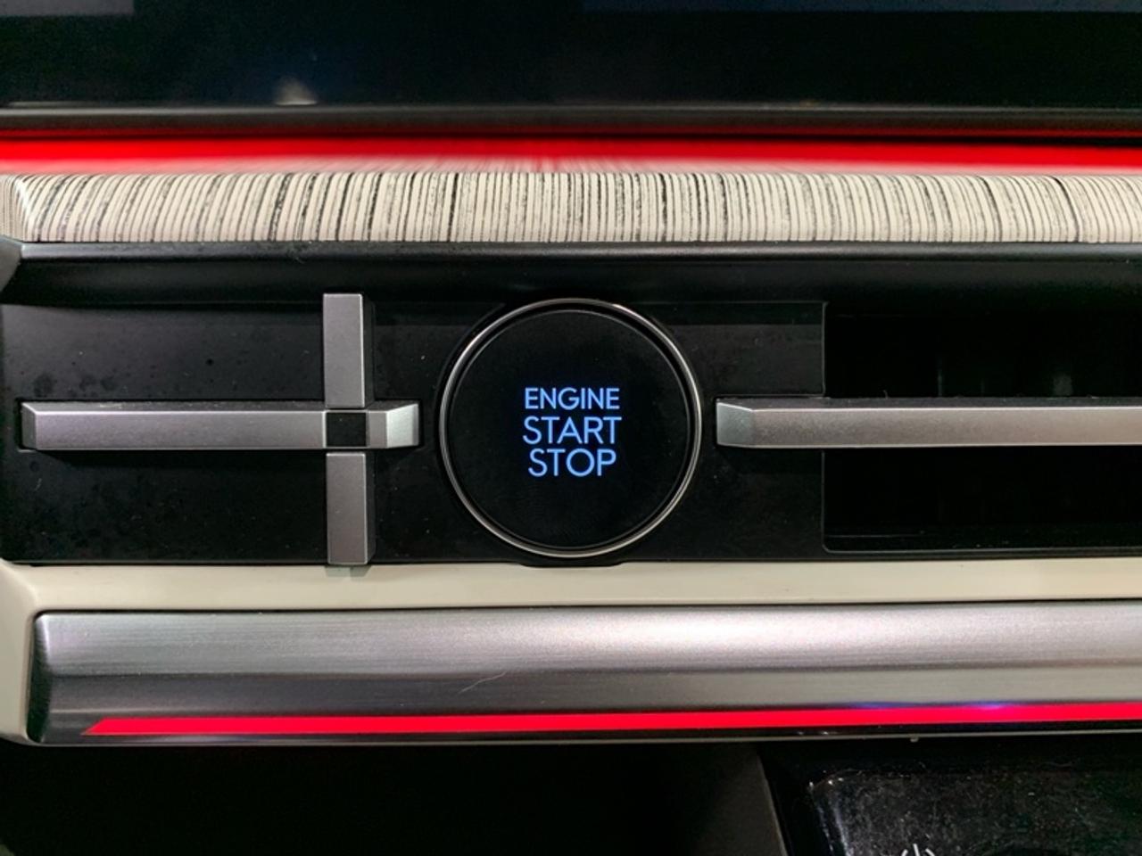 2025 Hyundai Santa Fe Ultimate Calligraphy AWD w/Beige Interior Photo