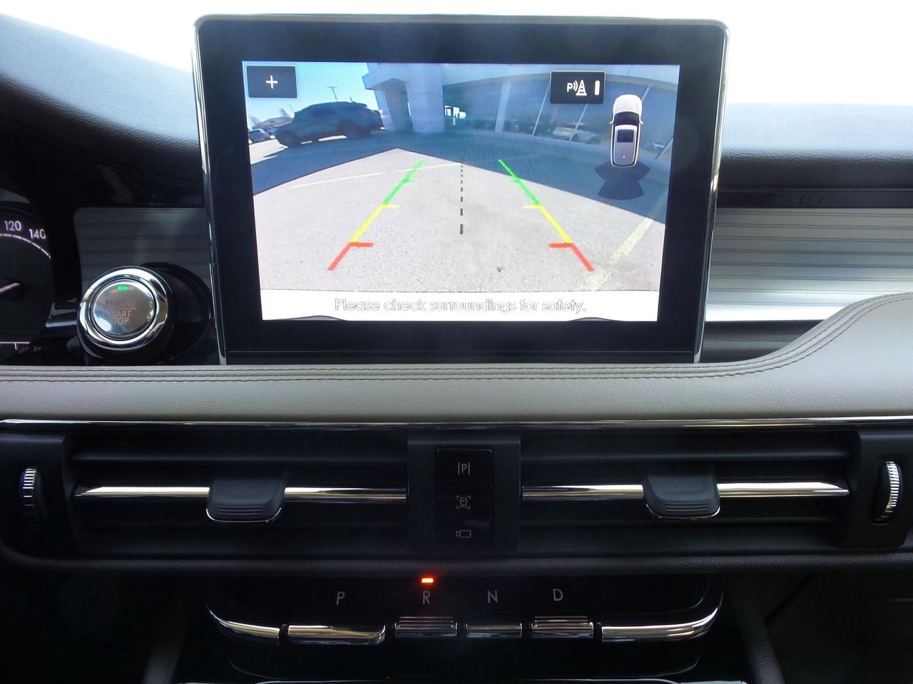 2020 Lincoln Corsair AWD, LOCAL TRADE, NAVIGATION, HEATED SEATS/WHEEL! Photo