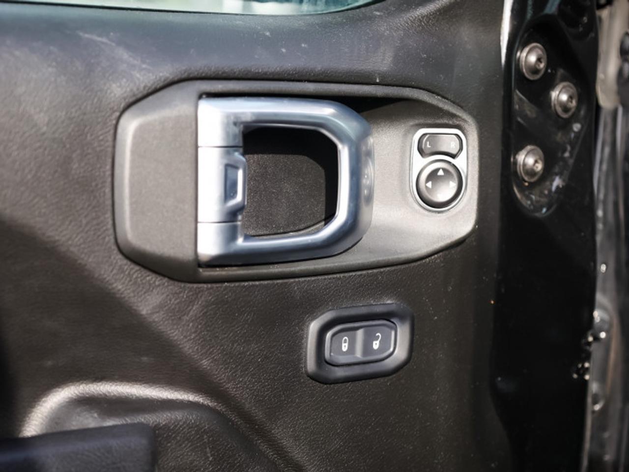 2023 Jeep Wrangler Unlimited Rubicon  -  Navigation Photo