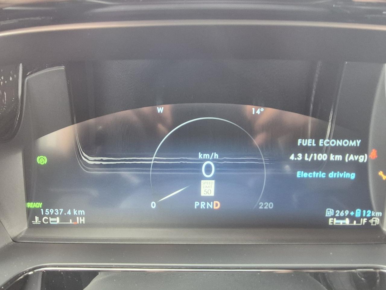 2025 Lincoln Corsair LOCAL TRADE! WINTER TIRES ON LINCOLN RIMS INCLUDED Photo