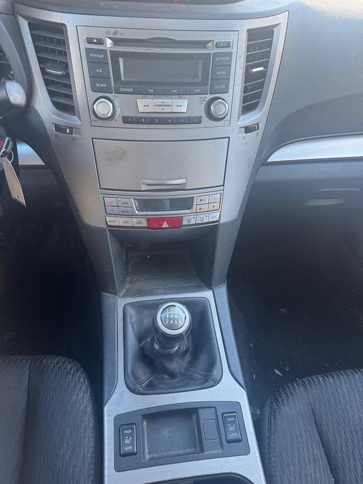 2012 Subaru Outback 2.5i Touring Photo