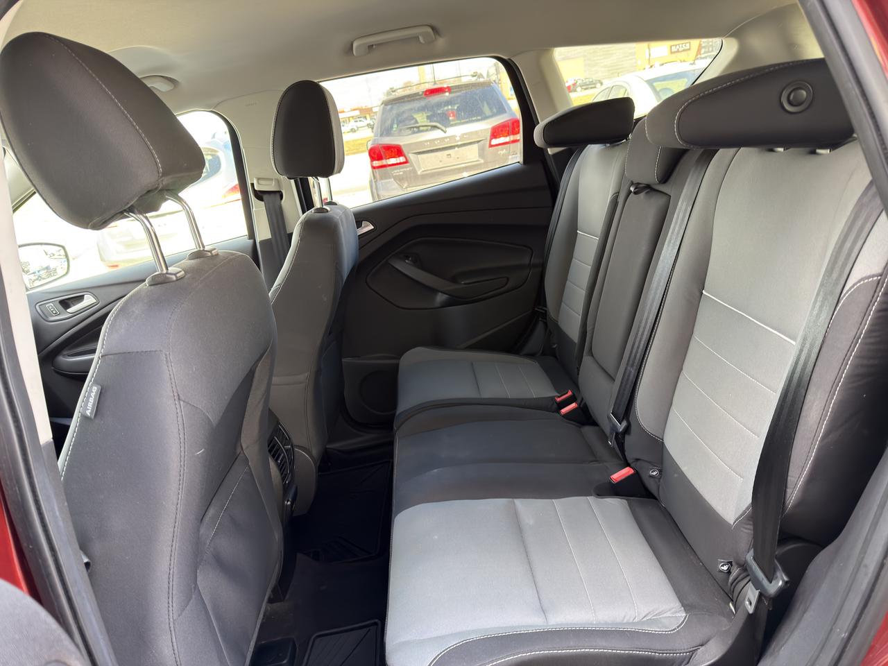 2015 Ford Escape SE - Photo #5