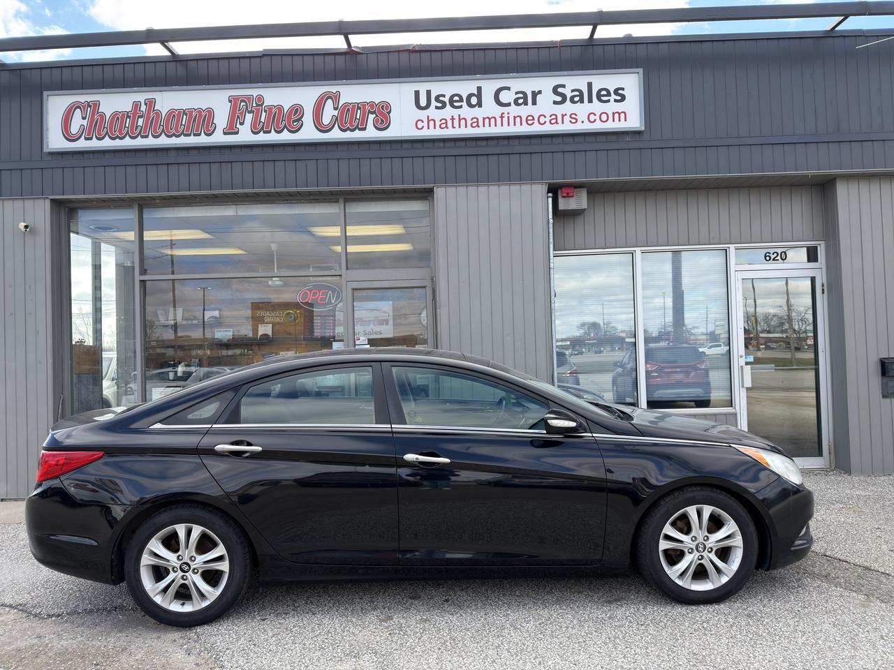 2012 Hyundai Sonata LIMITED - Photo #2