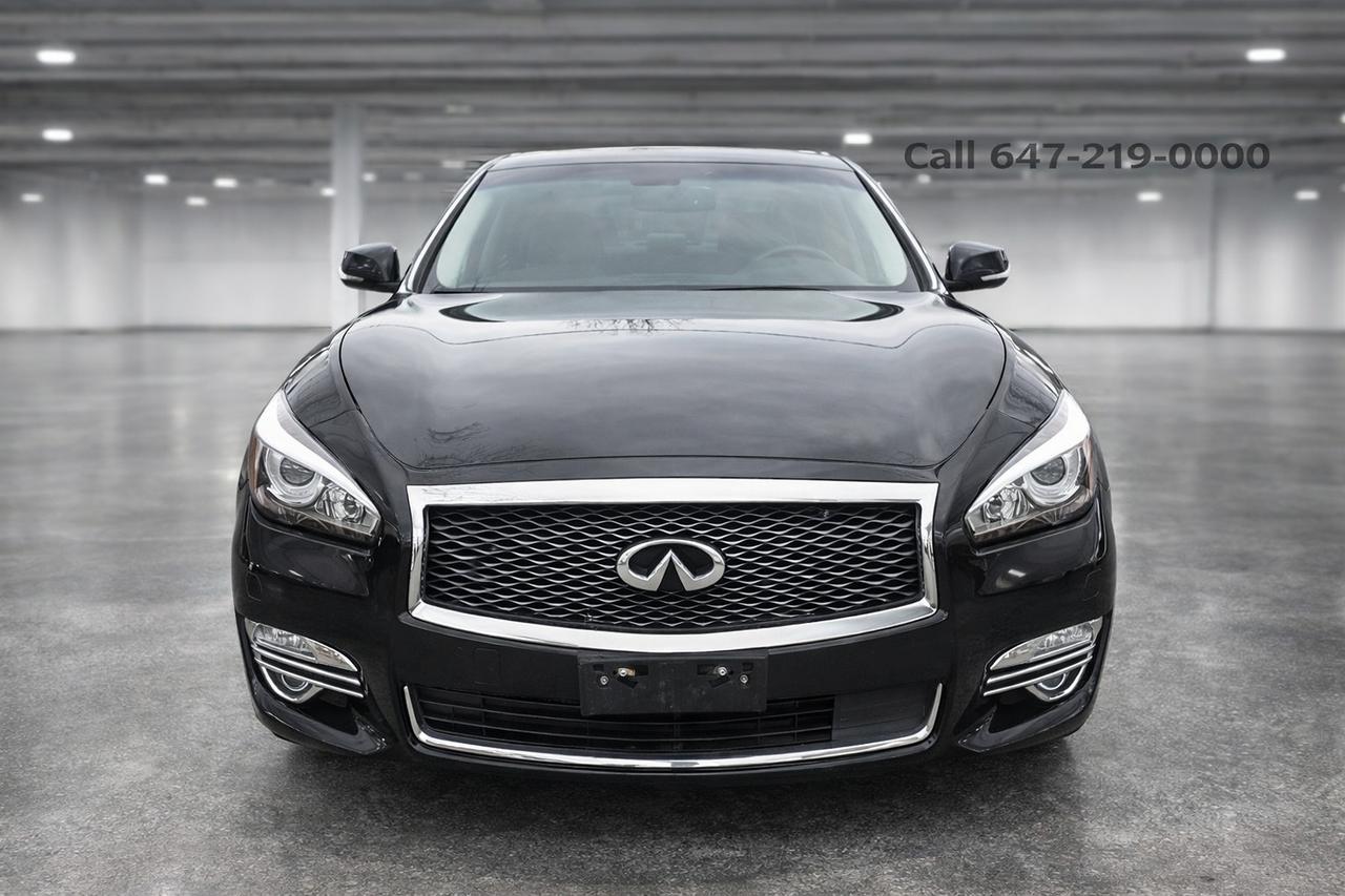 2016 Infiniti Q70 Premium Photo