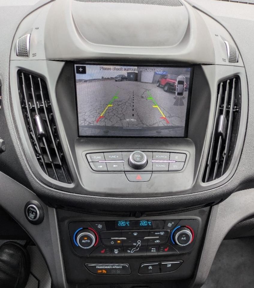 2019 Ford Escape SEL Photo