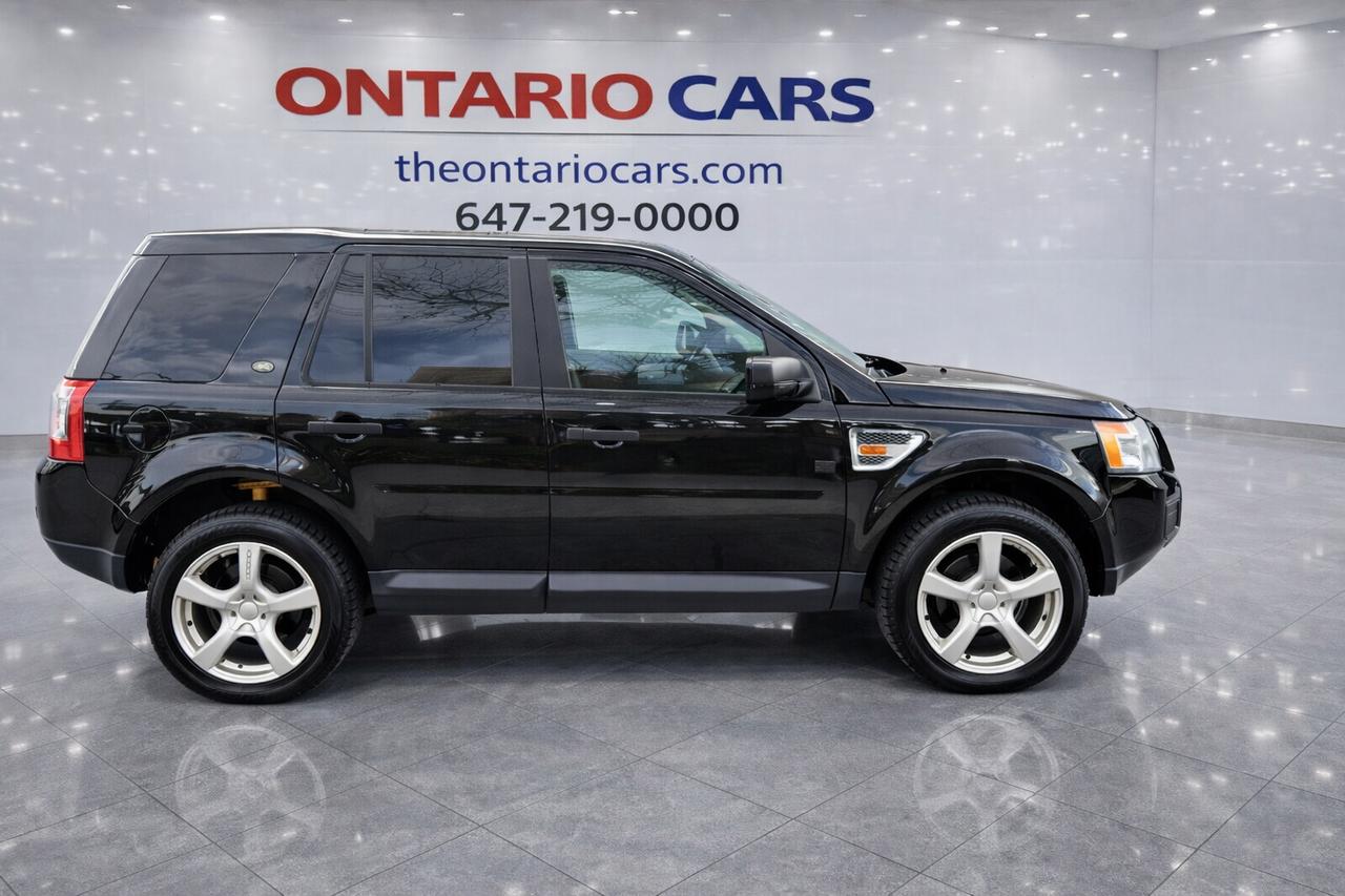 2008 Land Rover LR2 SE Photo