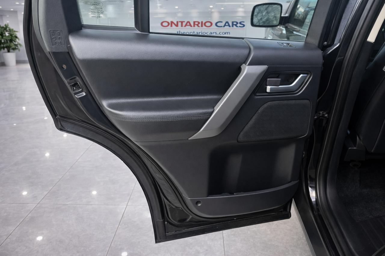 2008 Land Rover LR2 SE Photo