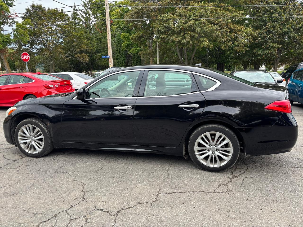 2012 Infiniti M37x 4dr Sdn AWD Photo3