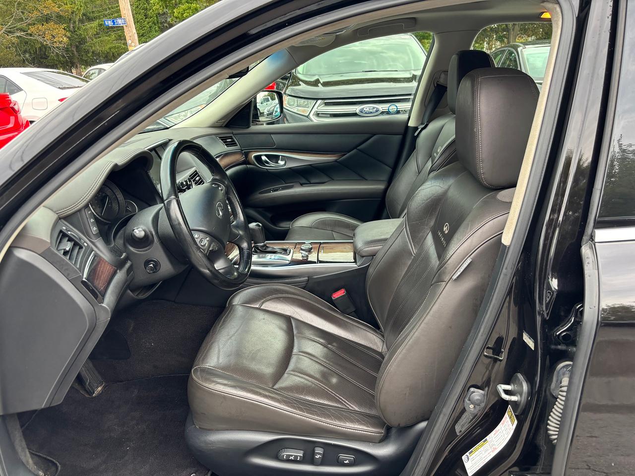 2012 Infiniti M37x 4dr Sdn AWD Photo
