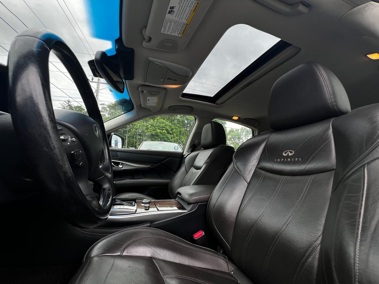 2012 Infiniti M37x 4dr Sdn AWD Photo