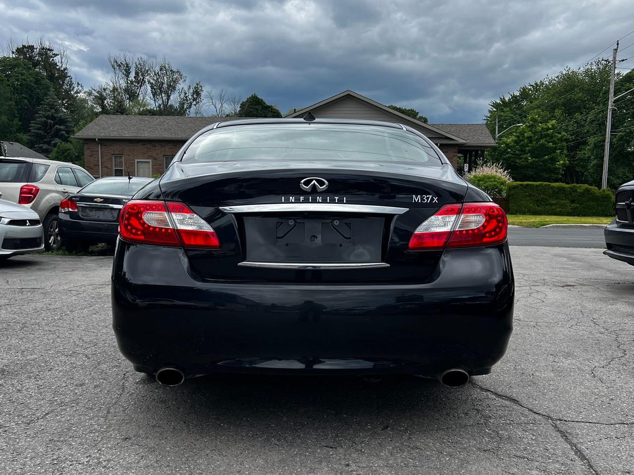 2012 Infiniti M37x 4dr Sdn AWD Photo