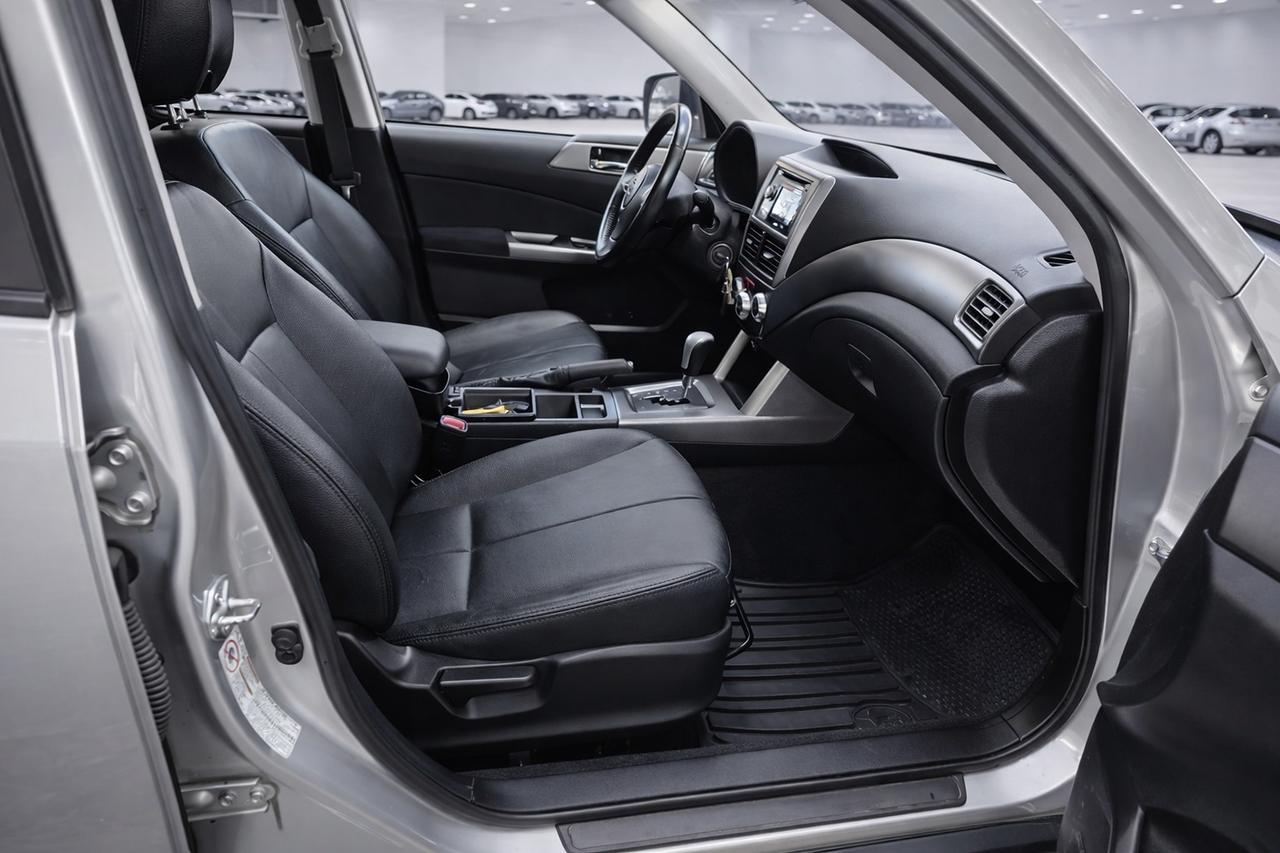 2011 Subaru Forester X Limited Photo