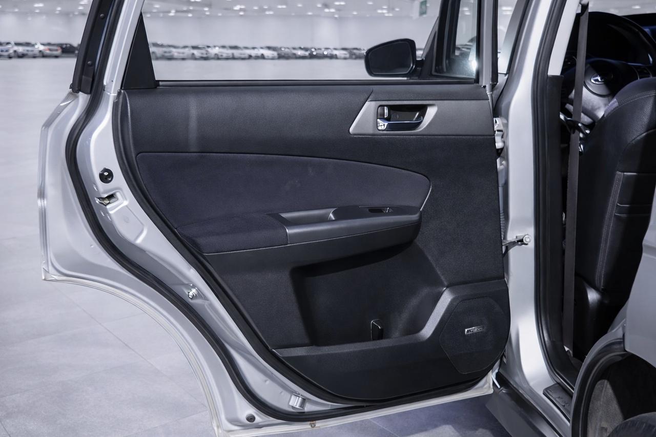 2011 Subaru Forester X Limited Photo