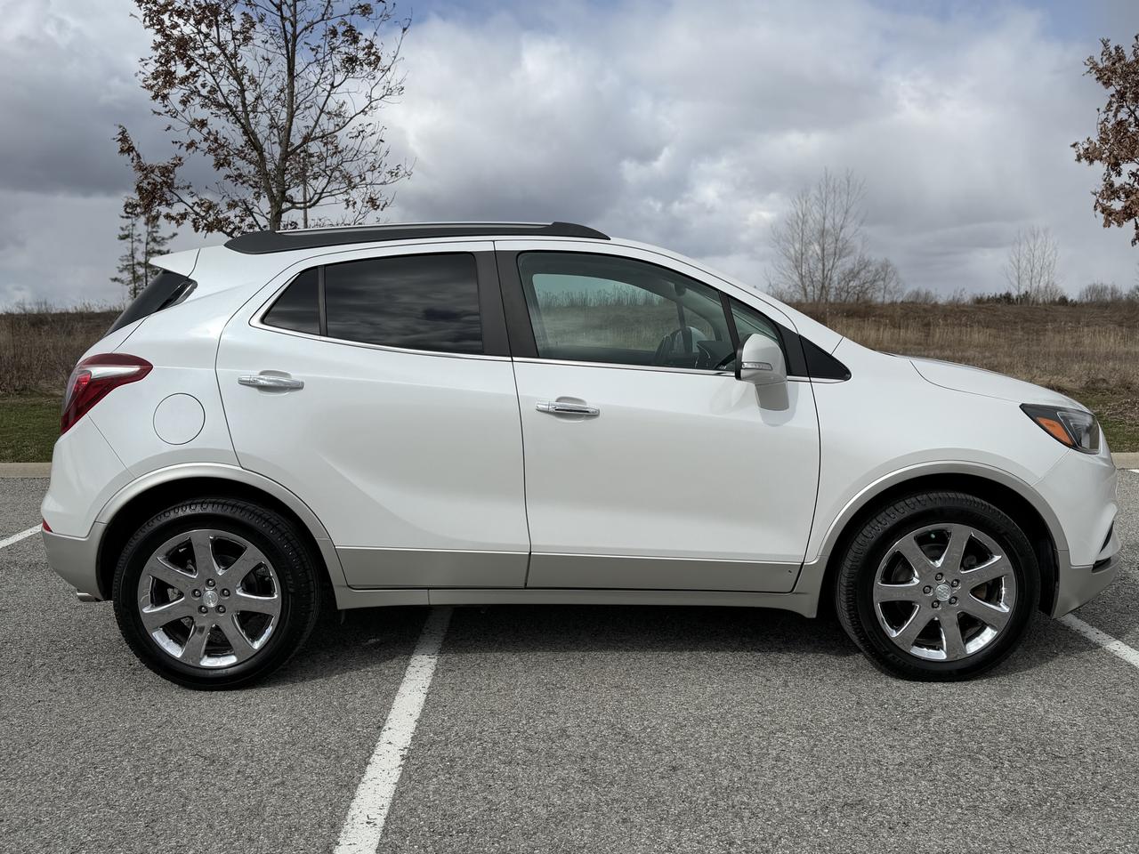2017 Buick Encore Premium Photo3