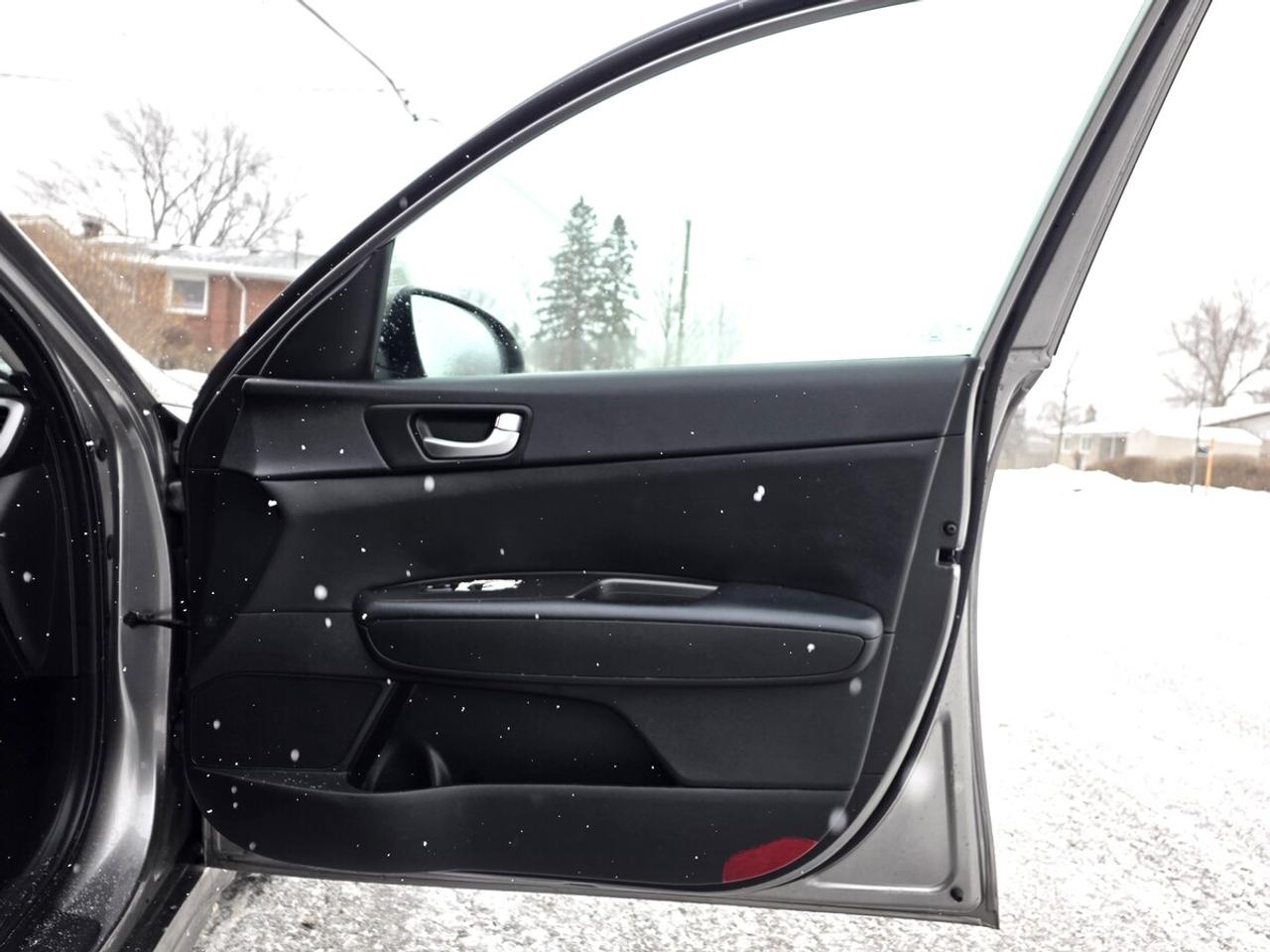 2018 Kia Optima LX Photo2