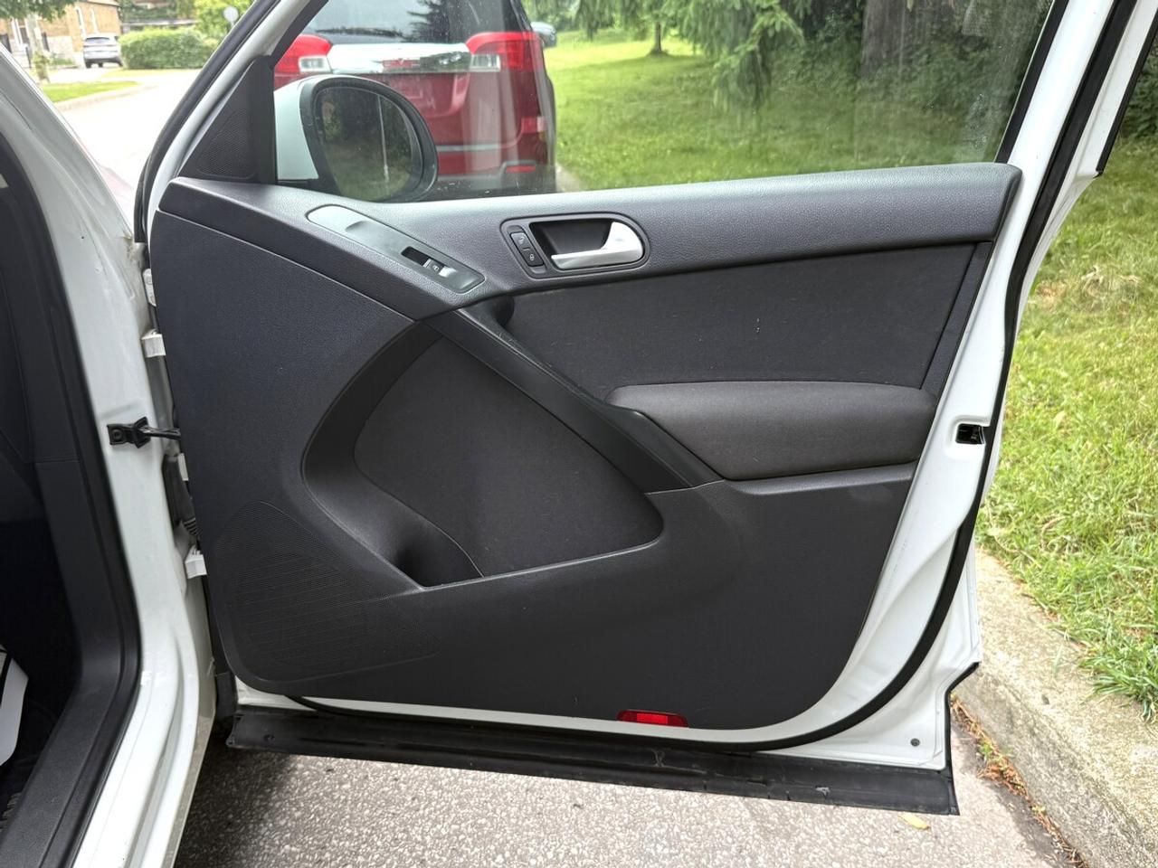 2015 Volkswagen Tiguan Trendline Photo