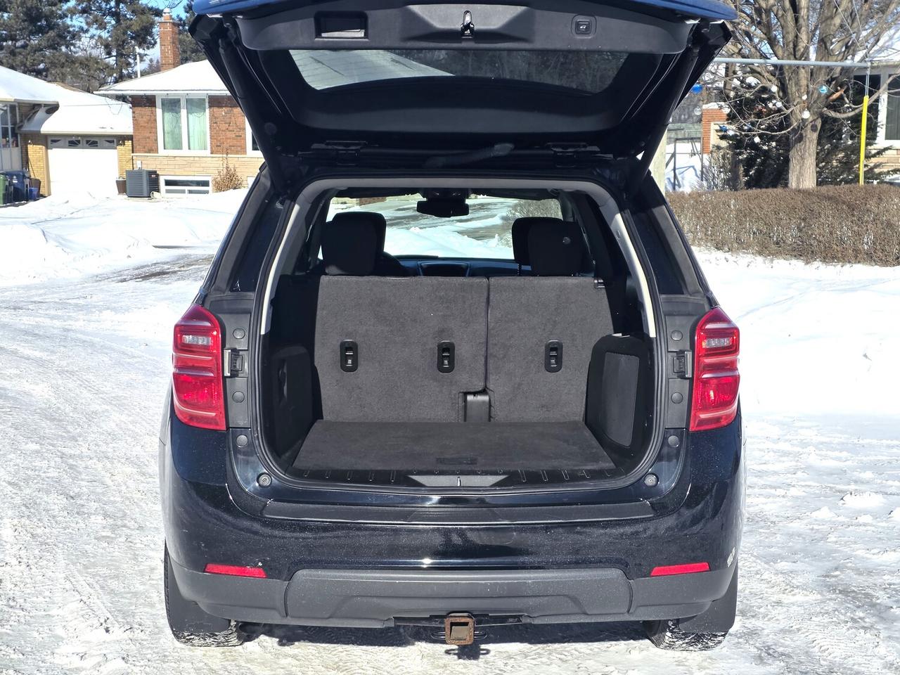 2017 Chevrolet Equinox LT Photo