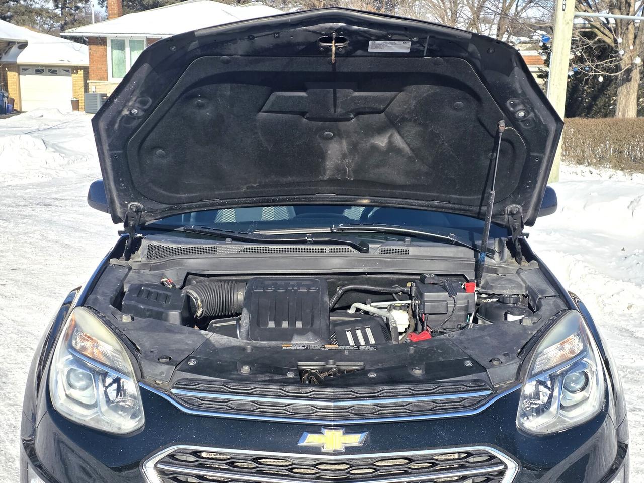 2017 Chevrolet Equinox LT Photo