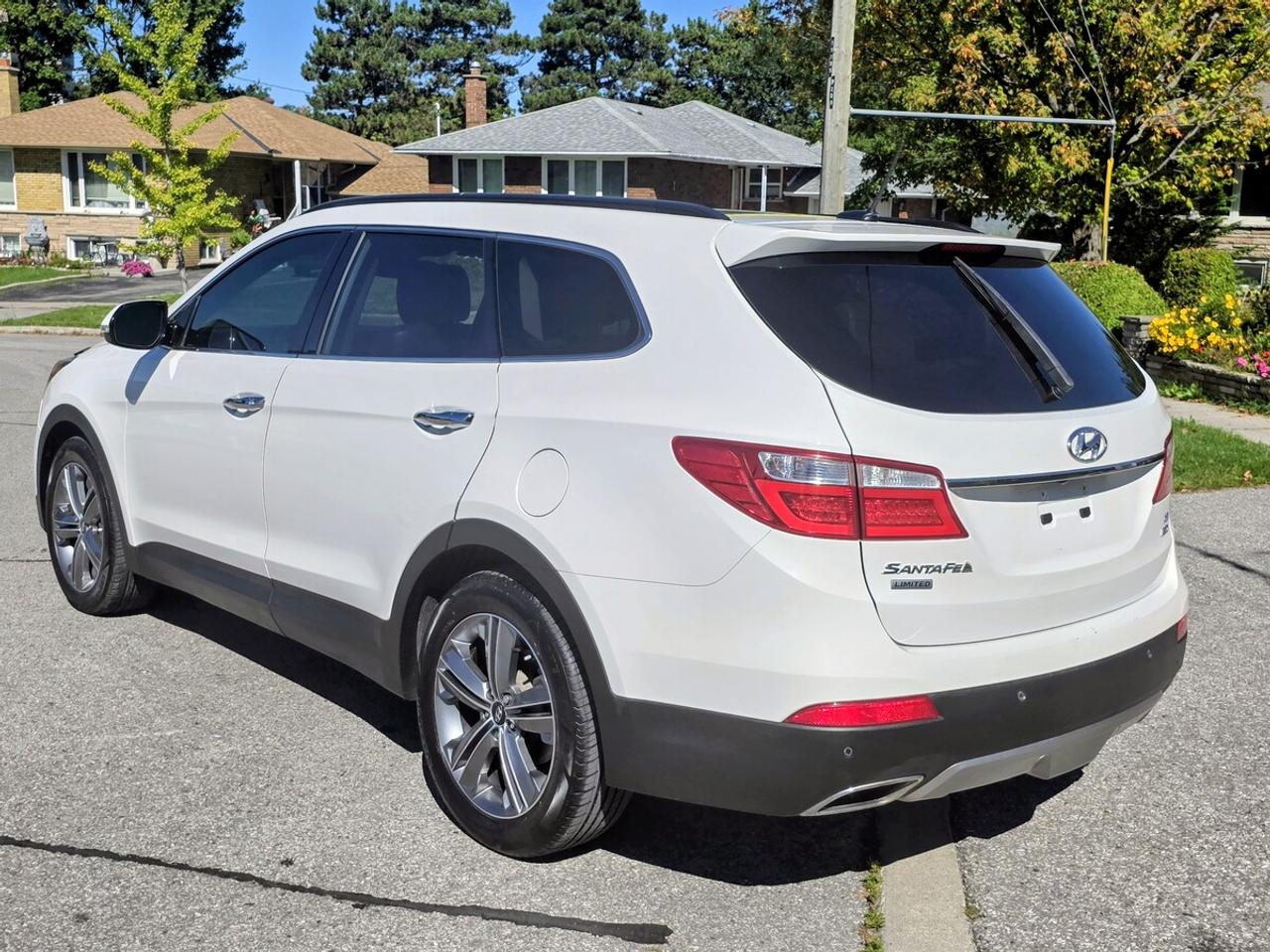 2016 Hyundai Santa Fe XL Luxury Photo4