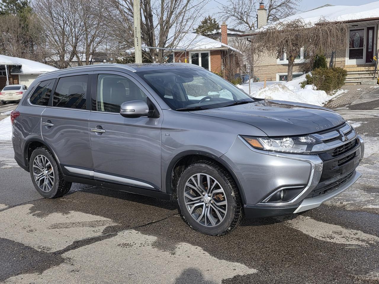 2016 Mitsubishi Outlander GT Photo