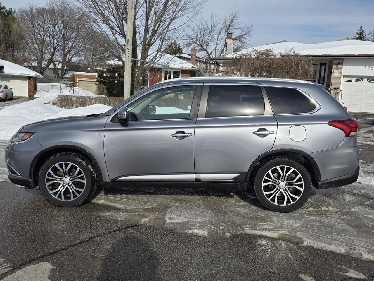 2016 Mitsubishi Outlander GT Photo