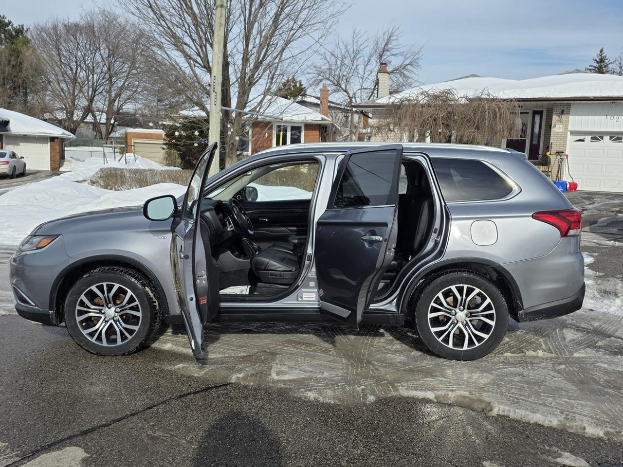 2016 Mitsubishi Outlander GT Photo