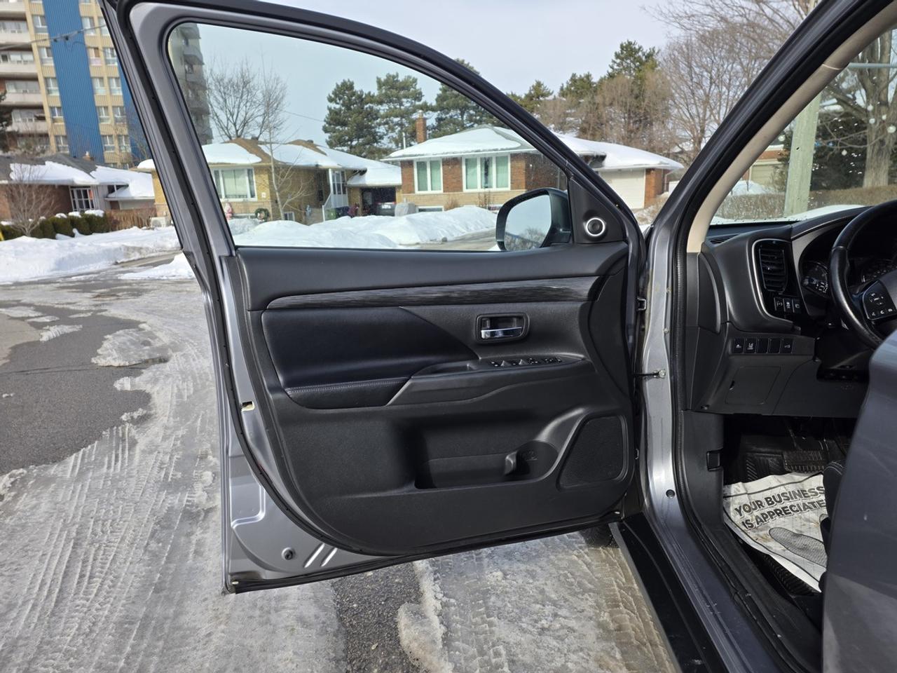 2016 Mitsubishi Outlander GT Photo